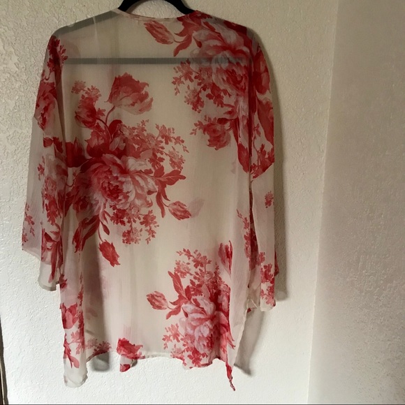 Nordstrom Tops - Floral and Femme cardigan
